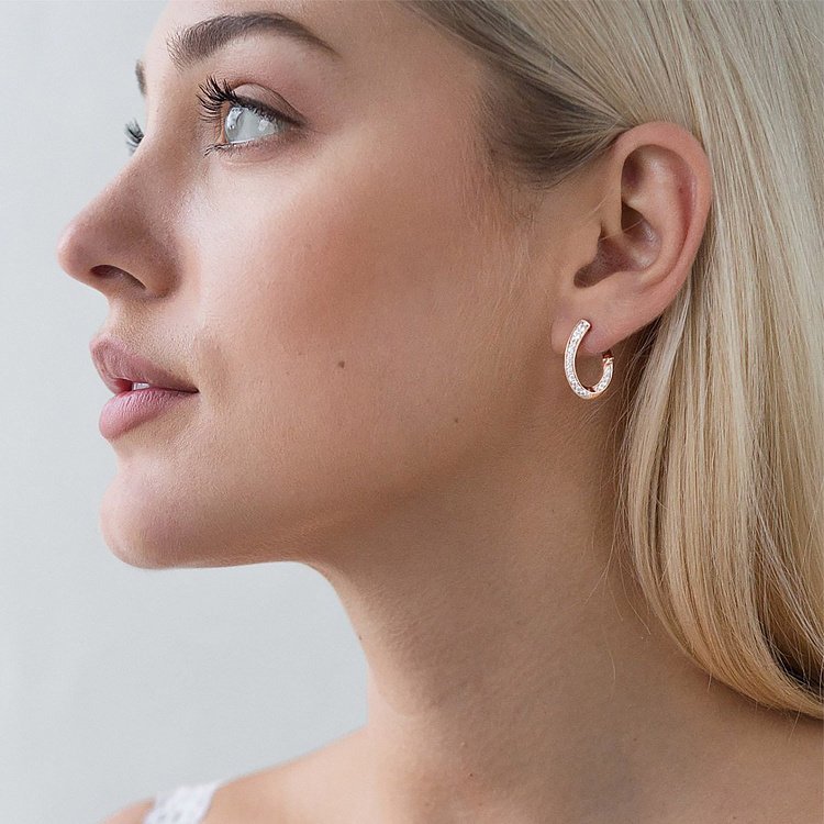 Золотые серьги с фианитами с06419 от ювелирного магазина Оникс