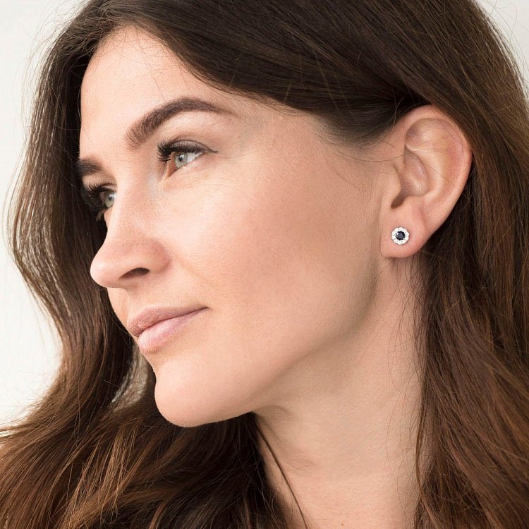 Золотые серьги-пусеты с синими сапфирами и бриллиантами с180 от ювелирного магазина Оникс - 5