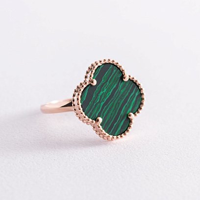 Золотое кольцо "Клевер" с малахитом к06881