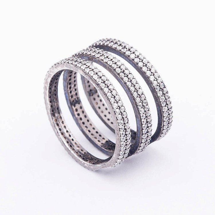 Потрійне срібний перстень з фіанітами к651 від ювелірного магазину Онікс