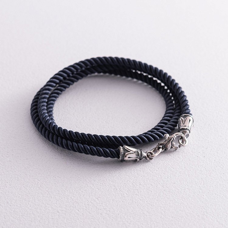 Шовковий синій шнурок зі срібною застібкою (3 мм) 18479 від ювелірного магазину Онікс