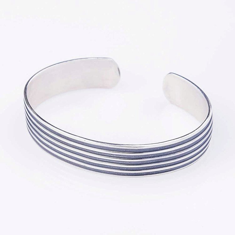 Срібний браслет 14024 Срібний браслет 14024 від ювелірного магазину Онікс