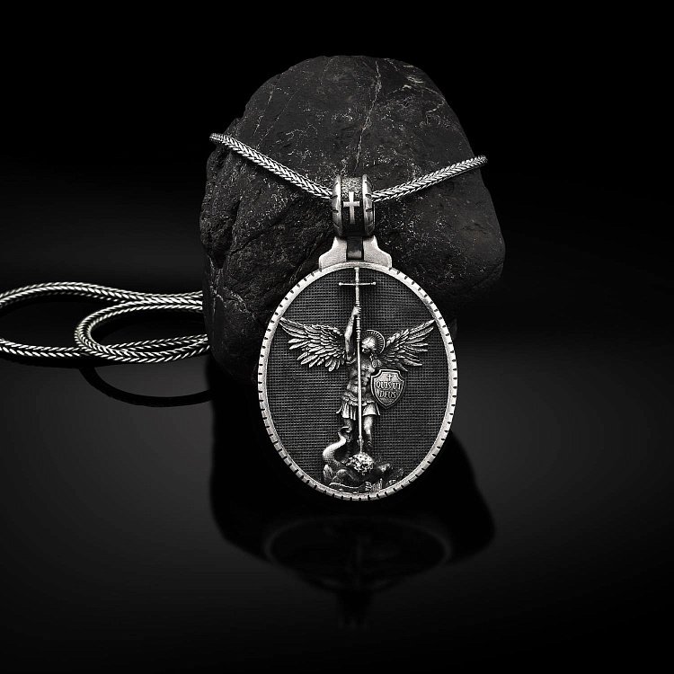 Срібний кулон "Архангел Михаїл" 133184 від ювелірного магазину Онікс