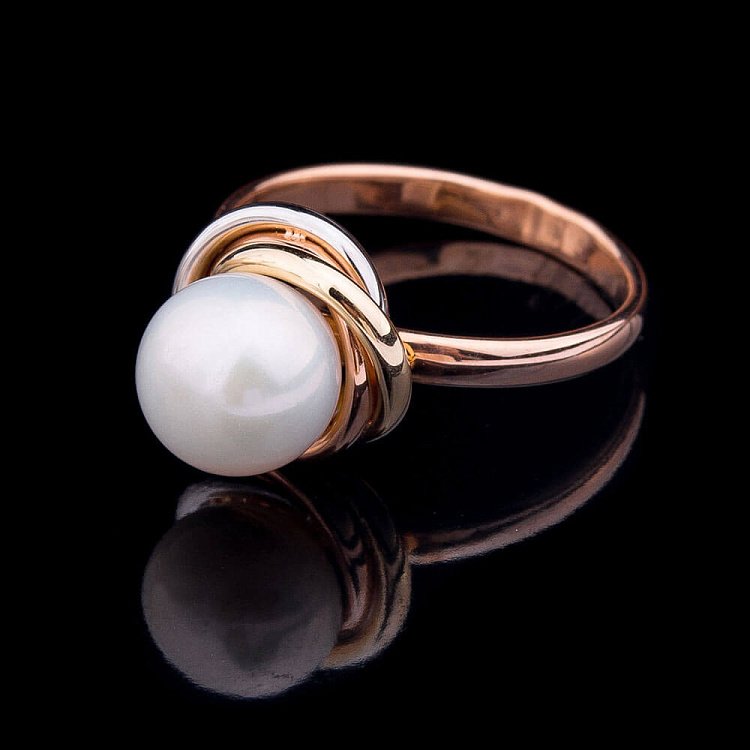 Золота каблучка з культ. прісн. перлами к03217 від ювелірного магазину Онікс - 4