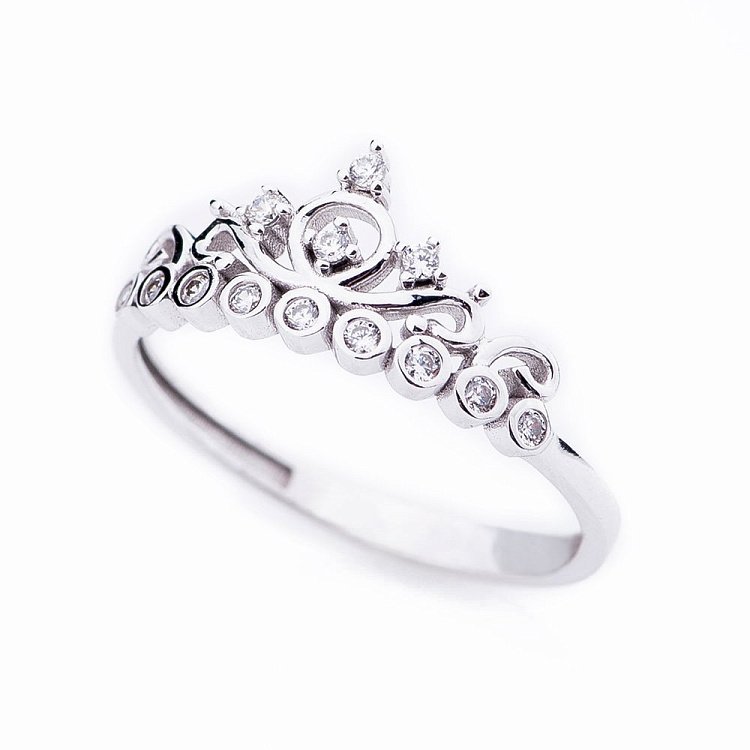 Золота каблучка "Корона" з фіанітами к04620 від ювелірного магазину Онікс