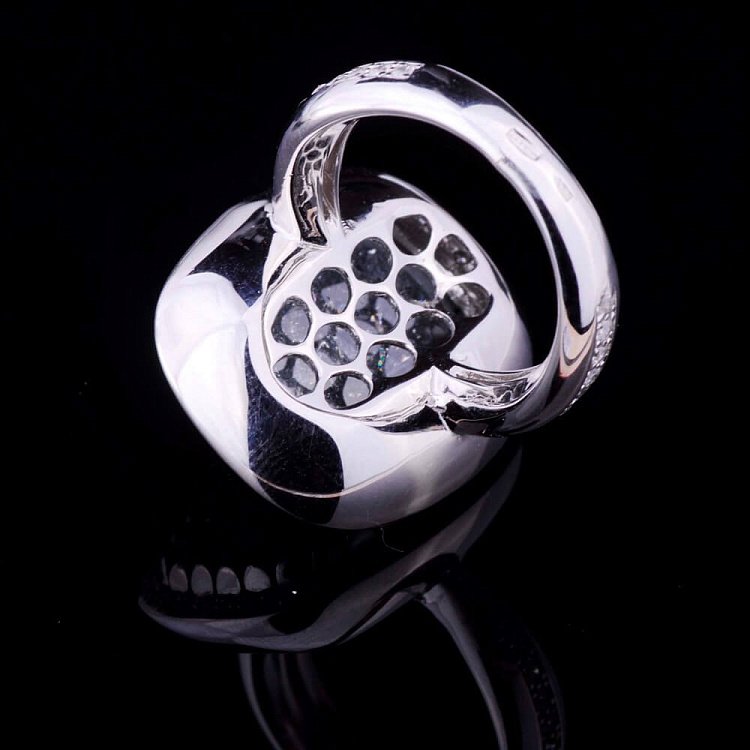 Жіноча каблучка з фіанітами (родій) 111651 від ювелірного магазину Онікс - 1