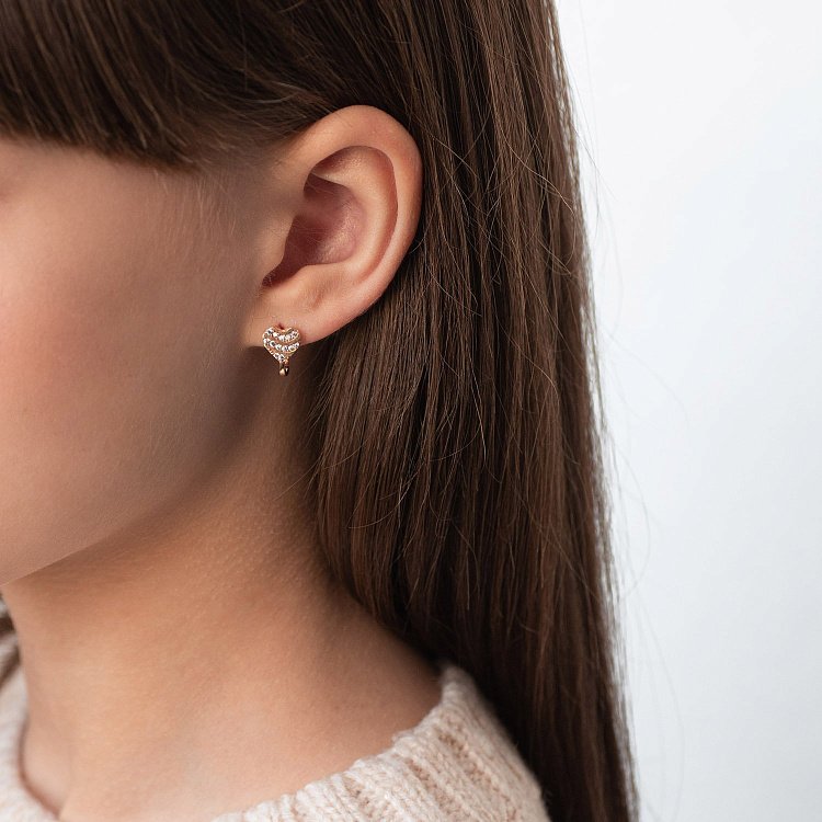 Золоті сережки "Сердечка" з фіанітами с05740 від ювелірного магазину Онікс - 2