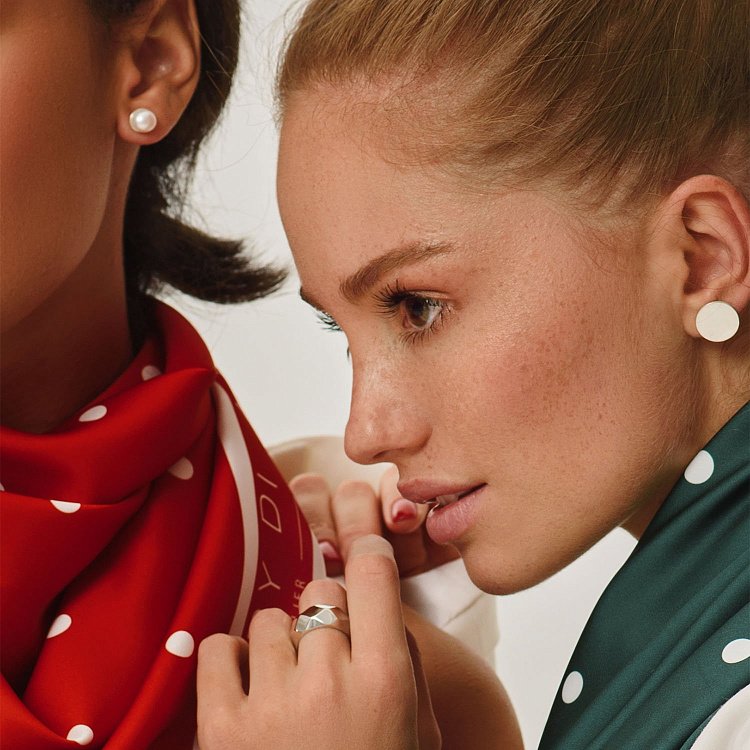 Сережки-пусети (культ. прісн. перли) 7 мм 121029 від ювелірного магазину Онікс - 8