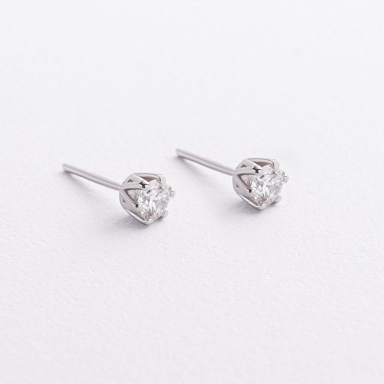 Золотые серьги - пусеты с бриллиантами сб0347di от ювелирного магазина Оникс