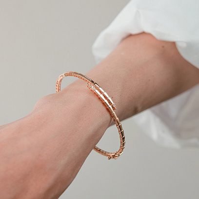 Жорсткий браслет "Змія" у червоному золоті (фіаніти) б05620 №5