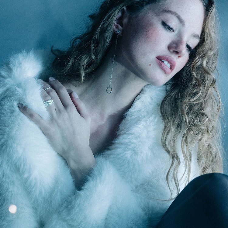 Широка срібна каблучка "Енід" 112693 від ювелірного магазину Онікс - 22