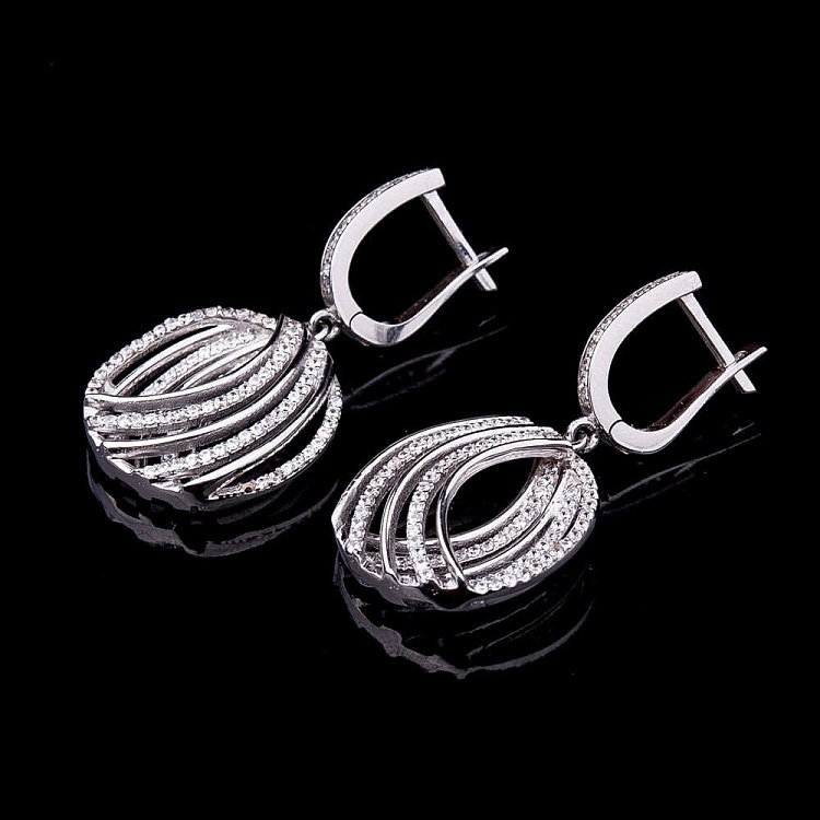 Золотые серьги с фианитами с02625 - 1 Золотые серьги с фианитами с02625 от ювелирного магазина Оникс - 1