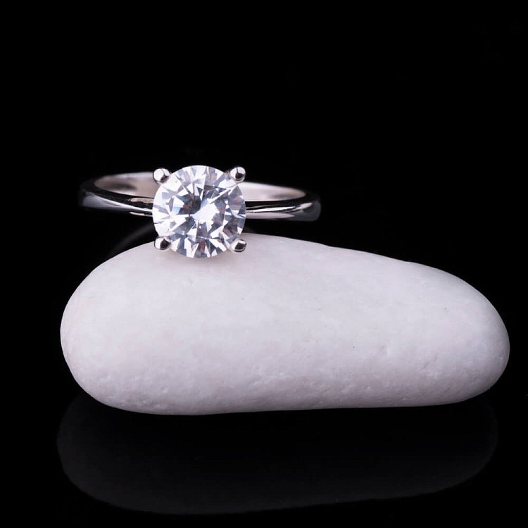 Срібний перстень (фіаніт) 111372 від ювелірного магазину Онікс - 2