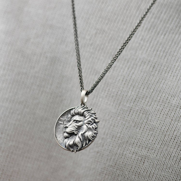 Серебряный кулон "Лев" (возможна индивидуальная гравировка) 1224 от ювелирного магазина Оникс - 10