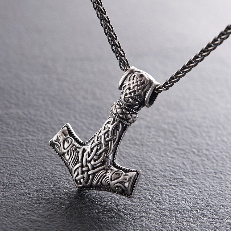 Срібна підвіска "Молот Тора" 132748 від ювелірного магазину Онікс