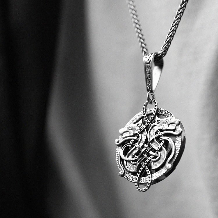 Срібний кулон "Вовки Роду" з деревом 088 від ювелірного магазину Онікс - 7