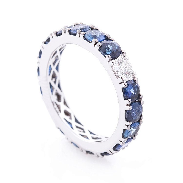 Золотое кольцо с сапфирами и бриллиантом кб0264ar от ювелирного магазина Оникс