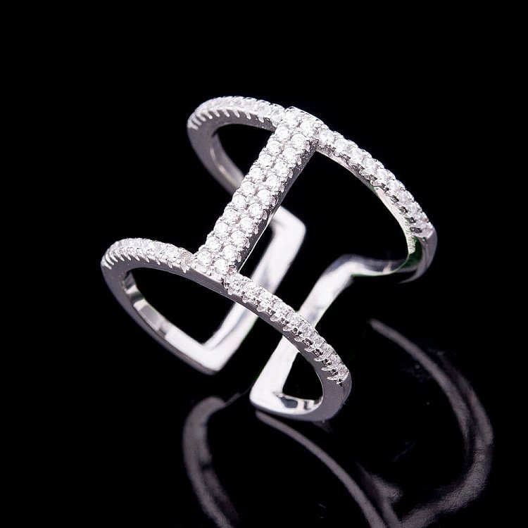 Серебряное кольцо с фианитами 111731 - 5 Серебряное кольцо с фианитами 111731 от ювелирного магазина Оникс - 5