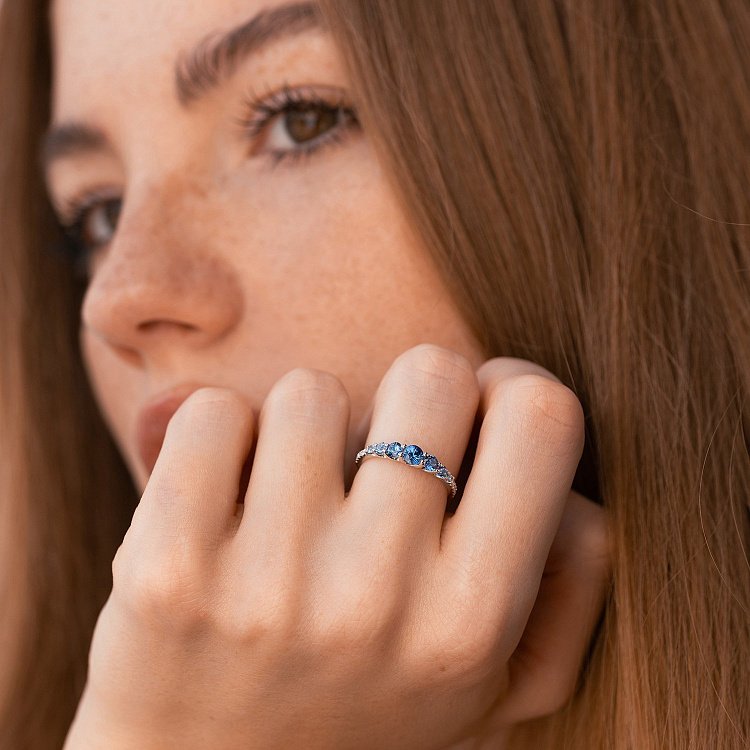 Золота каблучка з діамантами і сапфірами кб0543mi від ювелірного магазину Онікс - 3