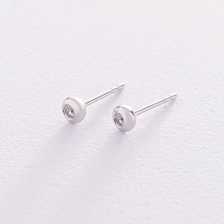 Золотые серьги-пусеты с бриллиантами сб0278ri от ювелирного магазина Оникс