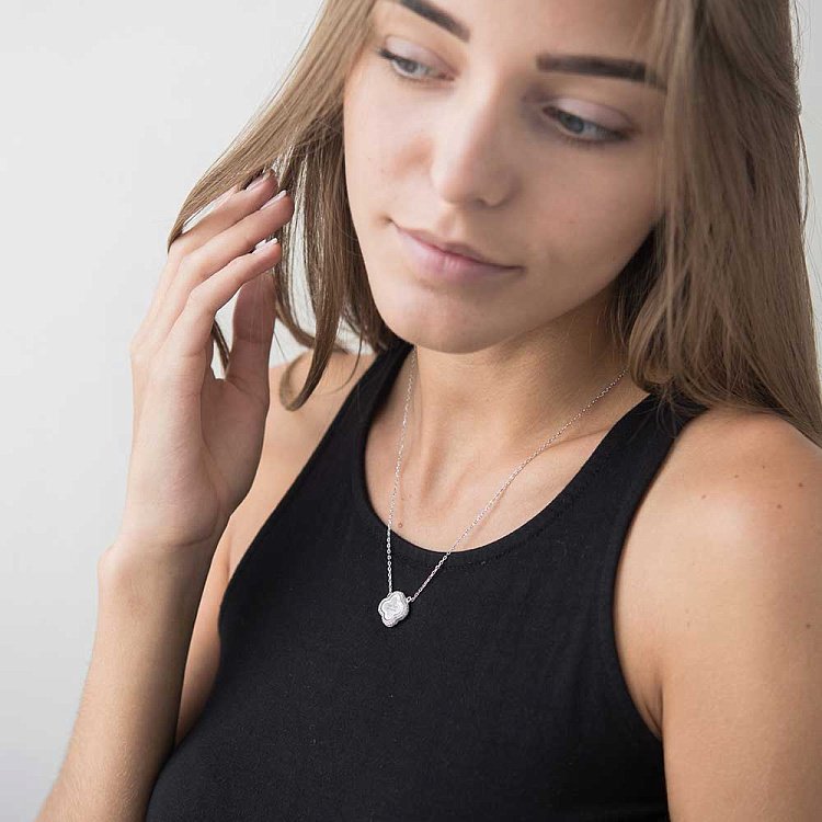 Ексклюзивне срібне кольє "Конюшина" з фіанітами 18323 від ювелірного магазину Онікс - 3