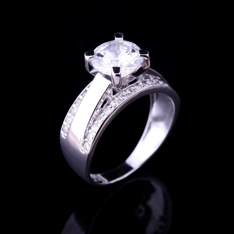 Золота каблучка (фіаніти) к02970 від ювелірного магазину Онікс - 4