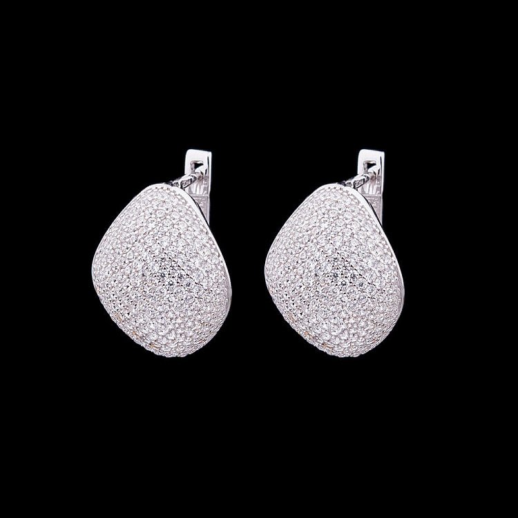 Золоті сережки з фіанітами с03662 від ювелірного магазину Онікс