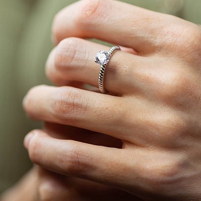 Помолвочное золотое кольцо с фианитом к07639 №2