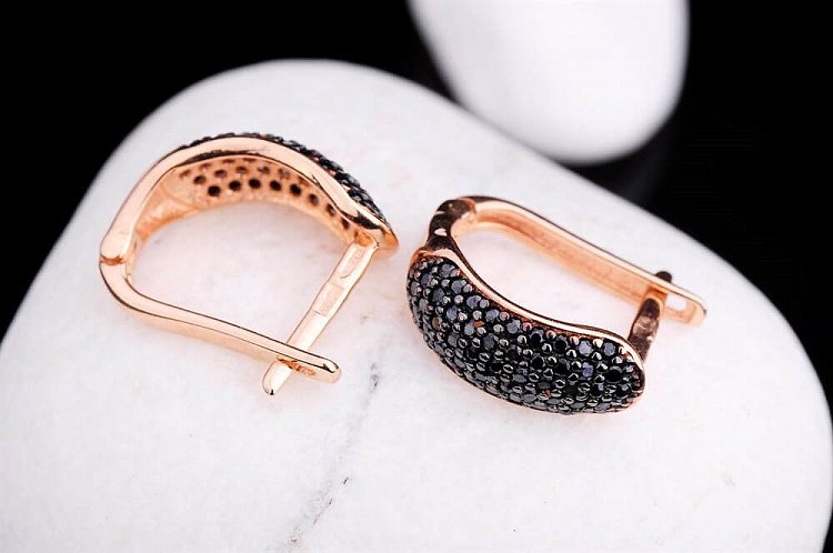 Золоті жіночі сережки з чорними фіанітами с03179 від ювелірного магазину Онікс - 4