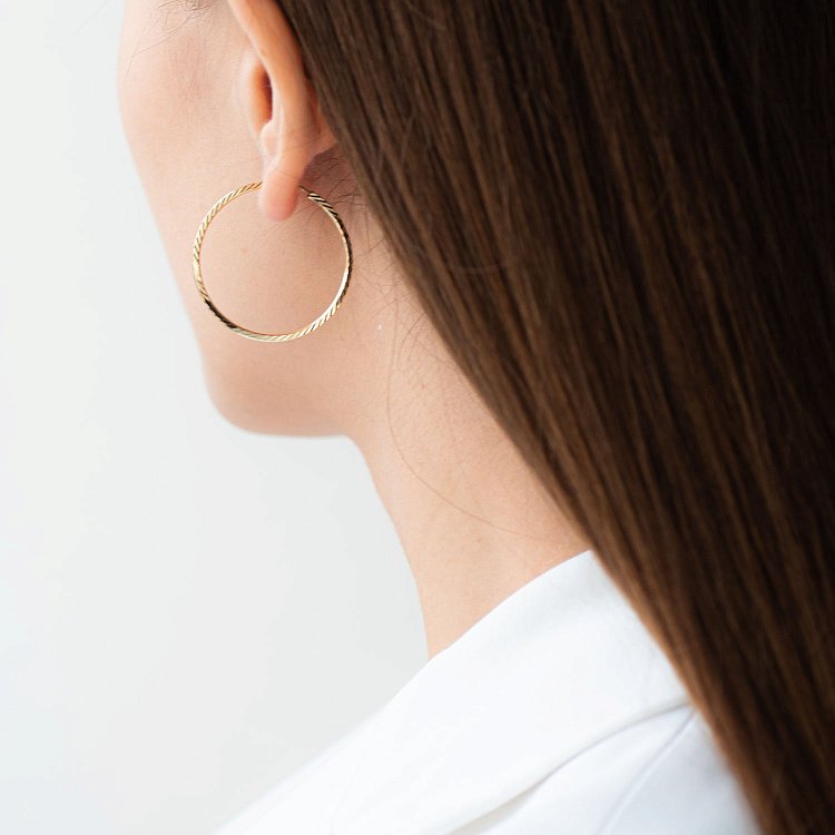 Серьги - кольца в желтом золоте (3.4 см) с07187 от ювелирного магазина Оникс - 1