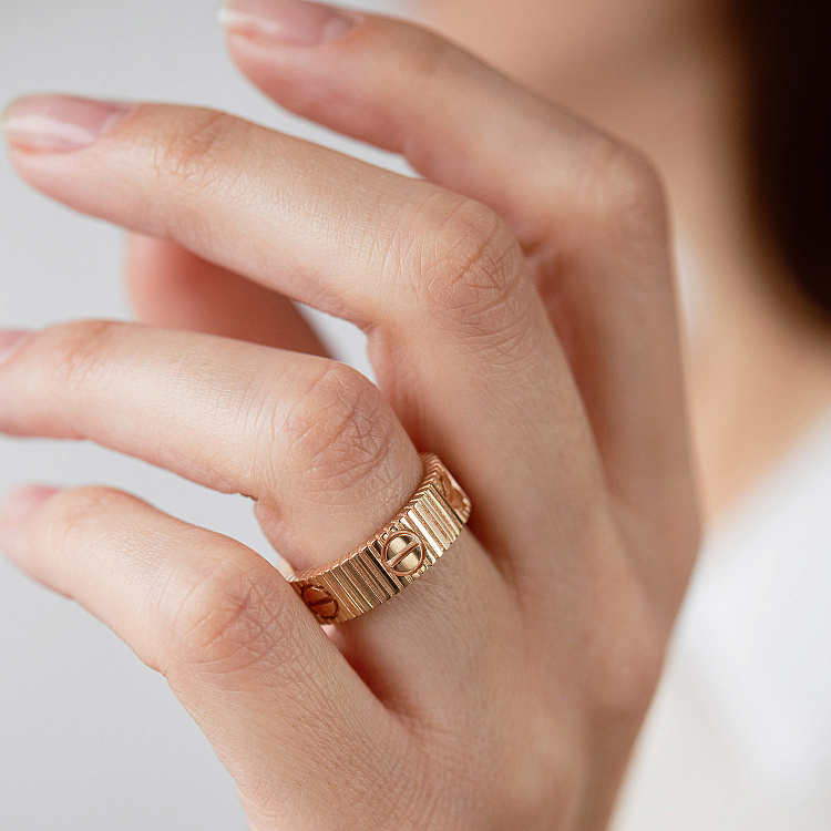 Каблучка "Love" у червоному золоті к08422 від ювелірного магазину Онікс - 3