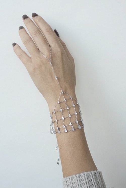 Серебряный браслет "Слейв" с продолговатыми фианитами 141191 от ювелирного магазина Оникс - 3