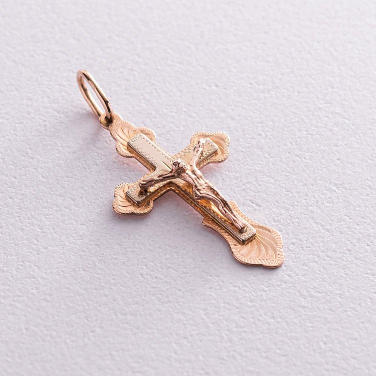 Золотой православный крестик "Распятие. Спаси и сохрани" п02439 от ювелирного магазина Оникс