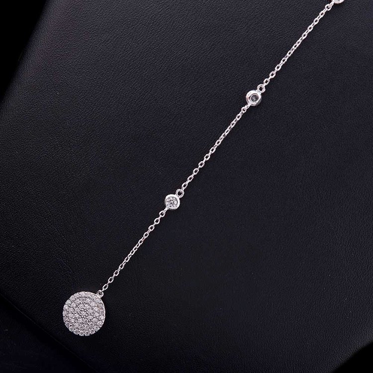 Серебряное колье с фианитами 18301 от ювелирного магазина Оникс - 1