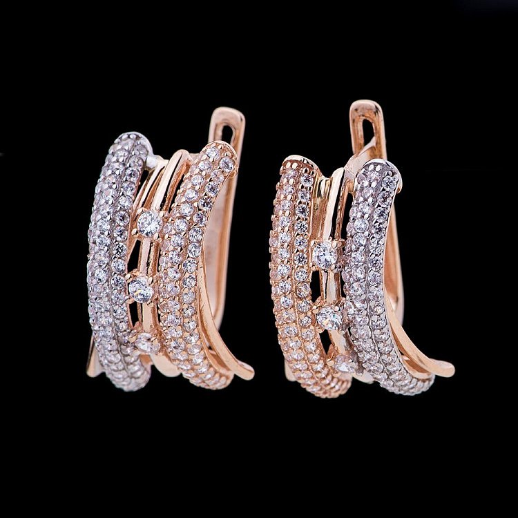 Золоті сережки з розсипом фіанітів с04521 від ювелірного магазину Онікс