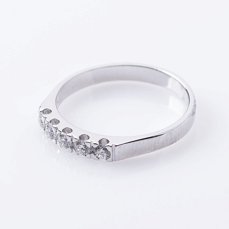 Золота заручальна каблучка з діамантами р0652б від ювелірного магазину Онікс - 1