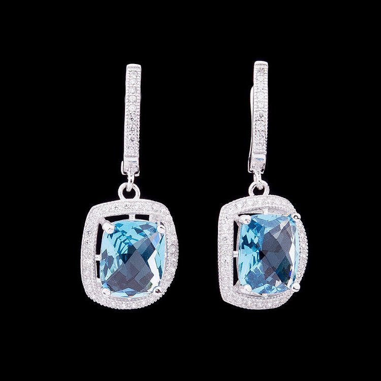 Серьги с голубыми фианитами с20 - 2 Серьги с голубыми фианитами с20 от ювелирного магазина Оникс - 2