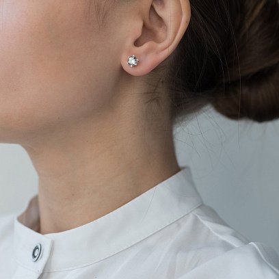 Серебряные серьги-пусеты с синтетическим топазом 122078 №2