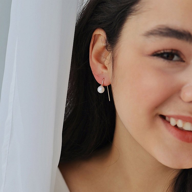 Золоті сережки "Витонченість" (перли) с07325 від ювелірного магазину Онікс