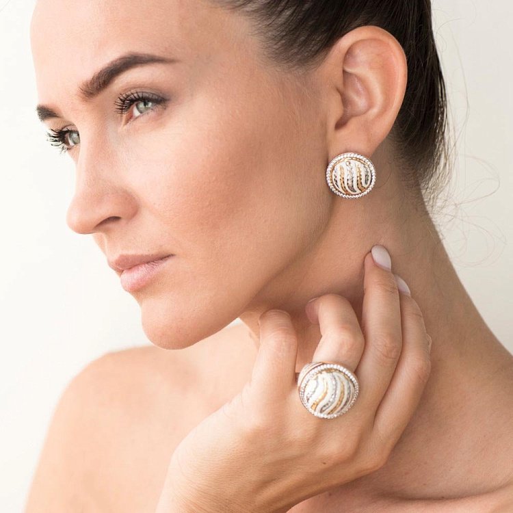 Золотые серьги (эмаль, фианиты) с02995 от ювелирного магазина Оникс - 3