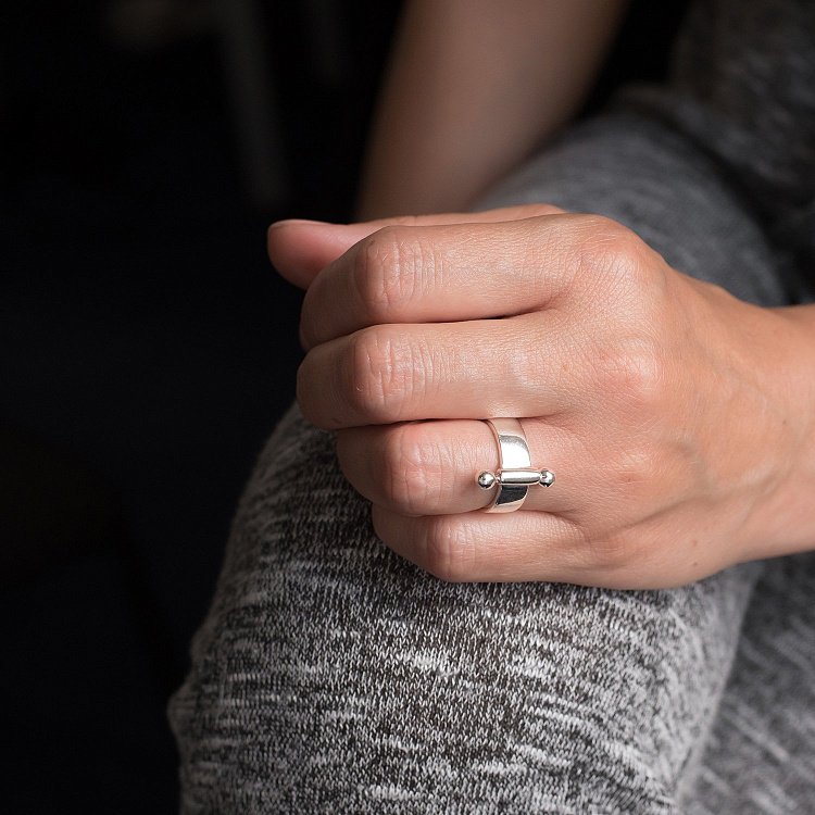 Серебряное кольцо "Новый стиль" 112216 от ювелирного магазина Оникс - 8