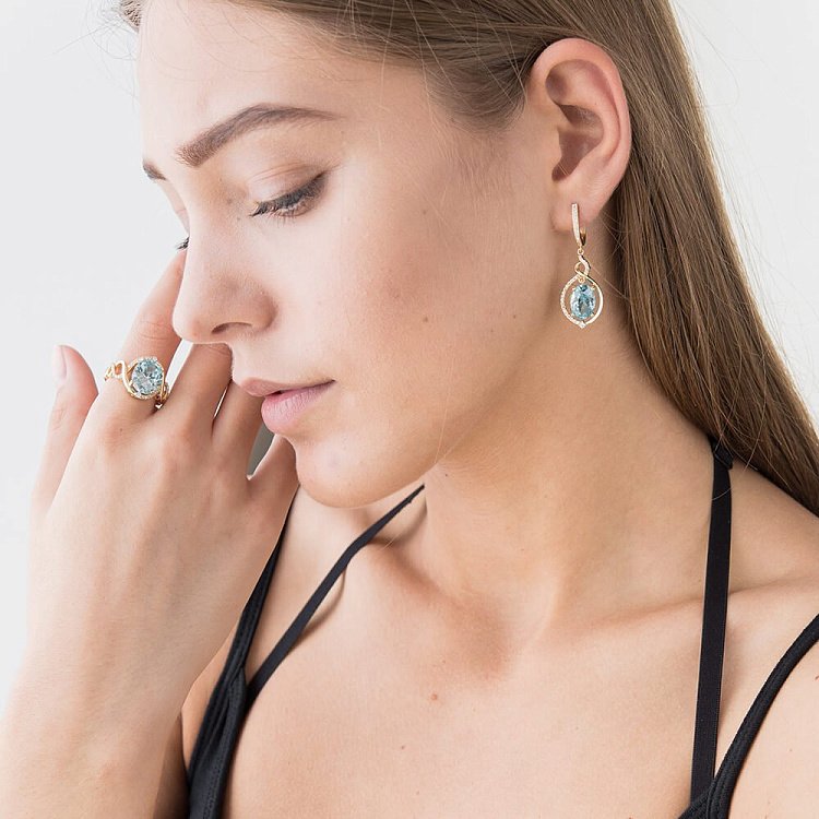 Золотое кольцо с фианитами к04435 от ювелирного магазина Оникс - 2