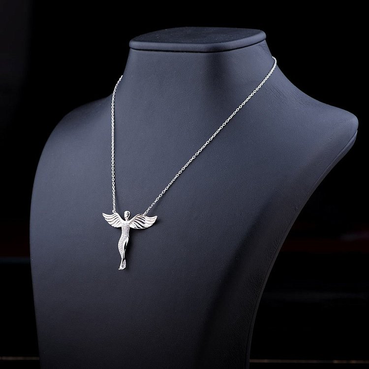 Серебряное колье "Ангел" с фианитами 18540 от ювелирного магазина Оникс - 1