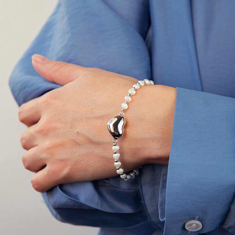 Срібний браслет "Сердечко" (перли) 141868 від ювелірного магазину Онікс - 1