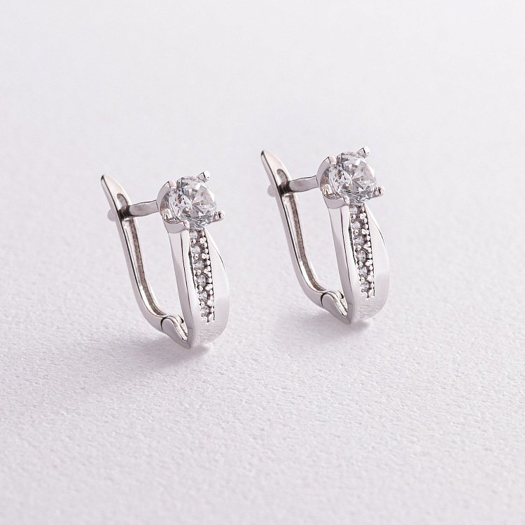 Золотые серьги с фианитами с04269 от ювелирного магазина Оникс