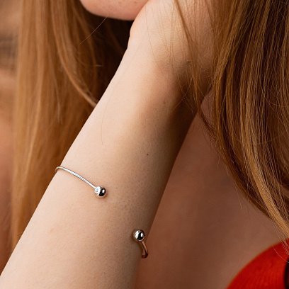 Жорсткий браслет "Кульки" (біле золото) б05474 №6