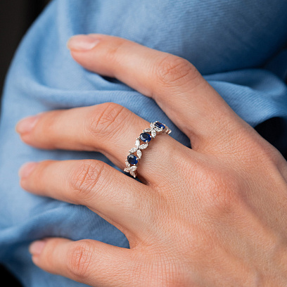 Золотое кольцо "Клевер" с бриллиантами и сапфирами кб0672ca №4