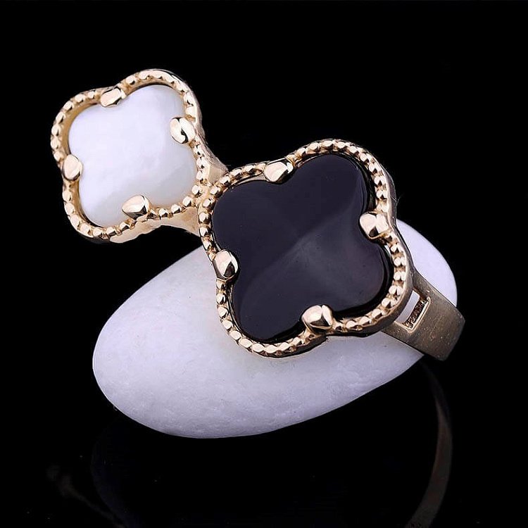 Золотое женское кольцо "Клевер" с перламутром к03283 от ювелирного магазина Оникс - 7