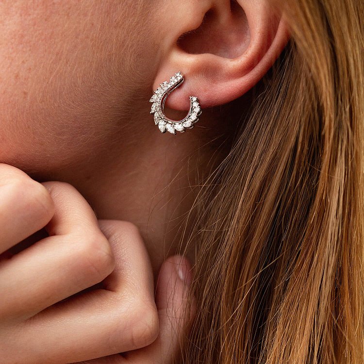 Золотые серьги - пусеты с бриллиантами сб0407nl от ювелирного магазина Оникс - 1