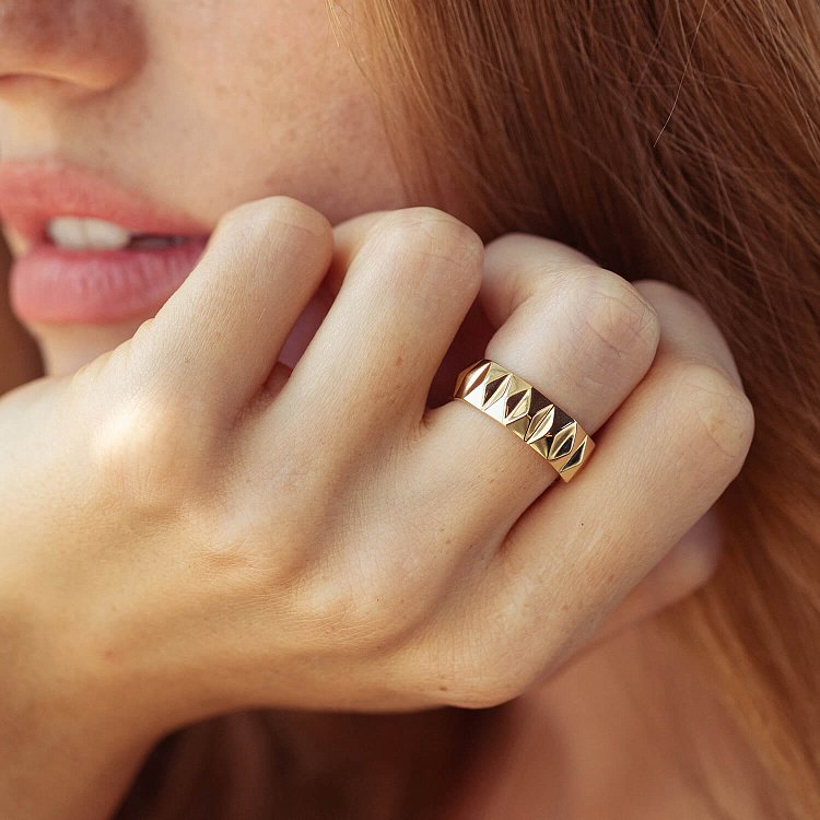 Кольцо "Veronica" в желтом золоте к07585 от ювелирного магазина Оникс - 6